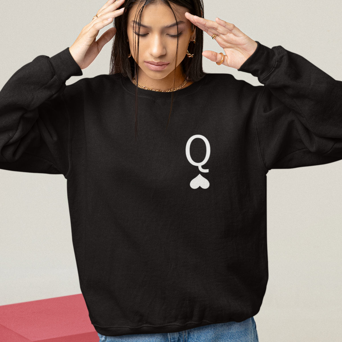 Mustad kapuutsita dressipluusid paaridele „Veini kuningad“