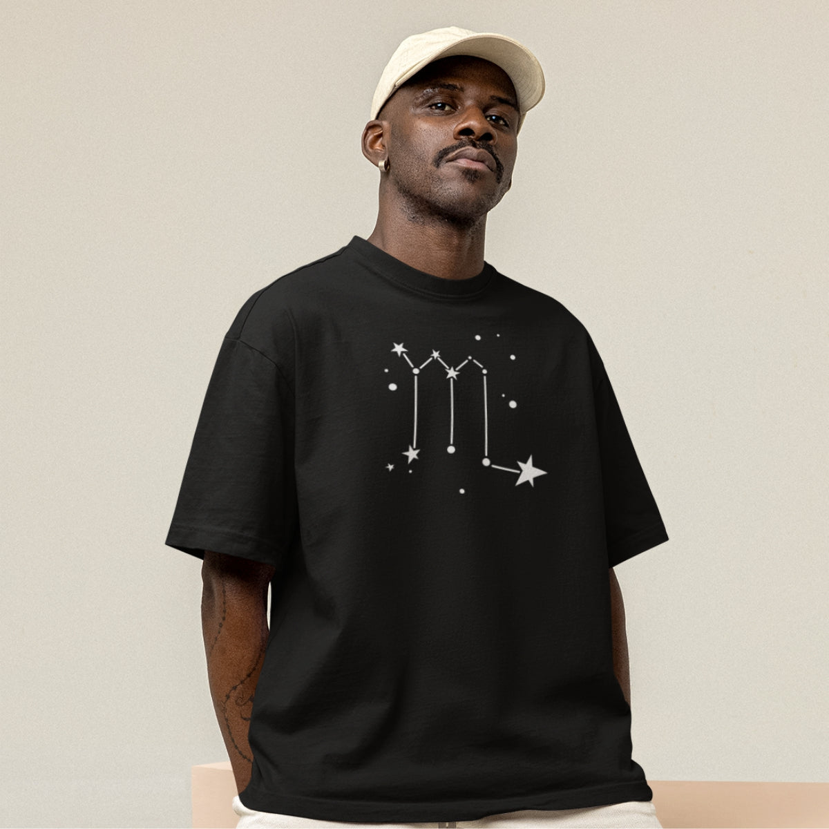 Must UNISEX T-särk Tähtkuju Skorpion